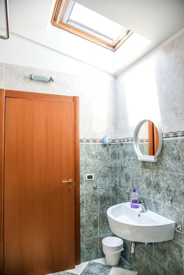Attic Aries Apartment Montesilvano Bagian luar foto