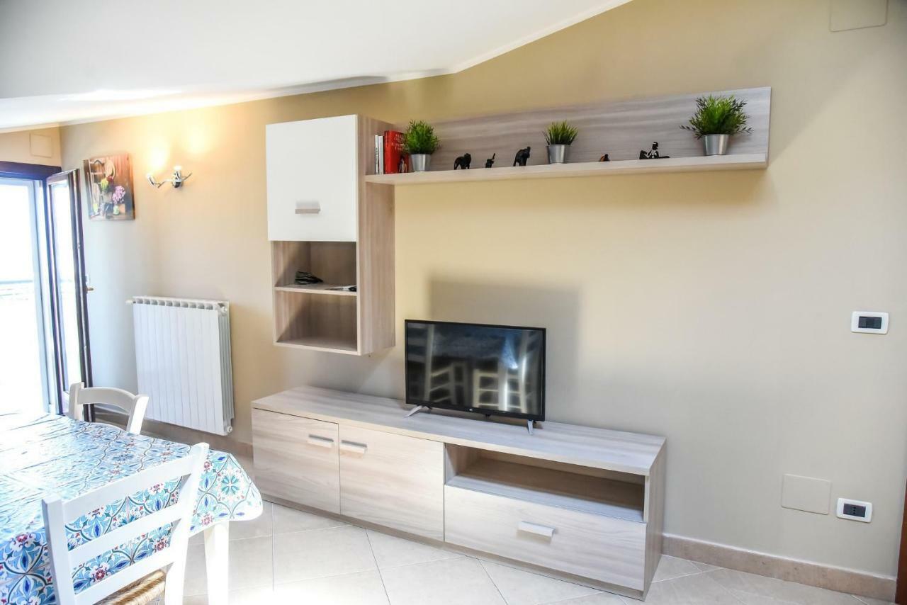 Attic Aries Apartment Montesilvano Bagian luar foto