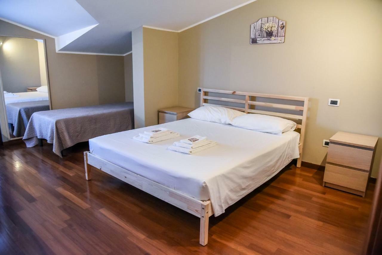 Attic Aries Apartment Montesilvano Bagian luar foto